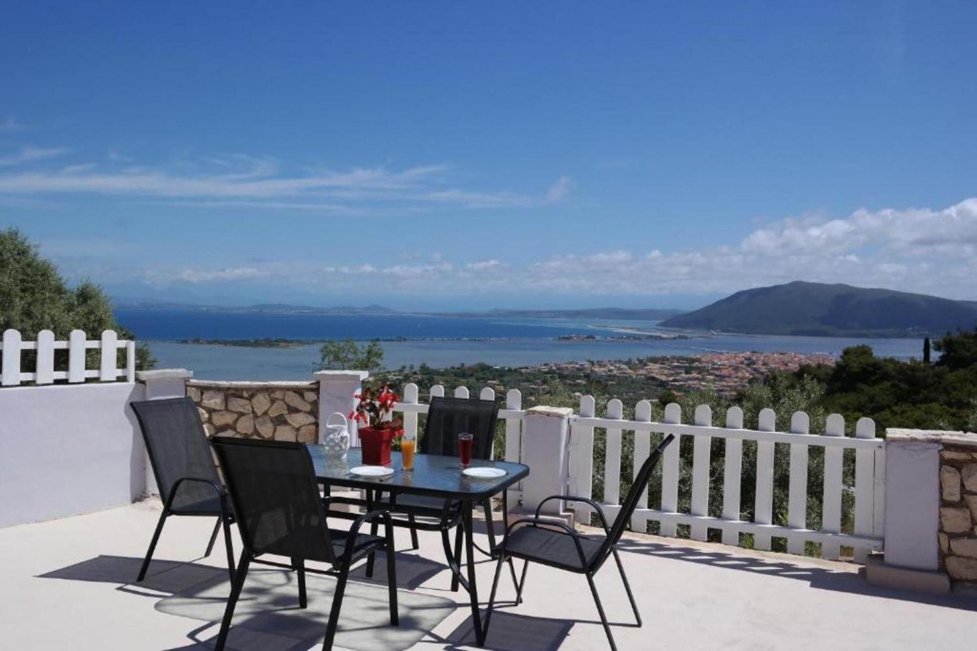 Eris Villa - Amazing View In Lefkada Frínion Dış mekan fotoğraf