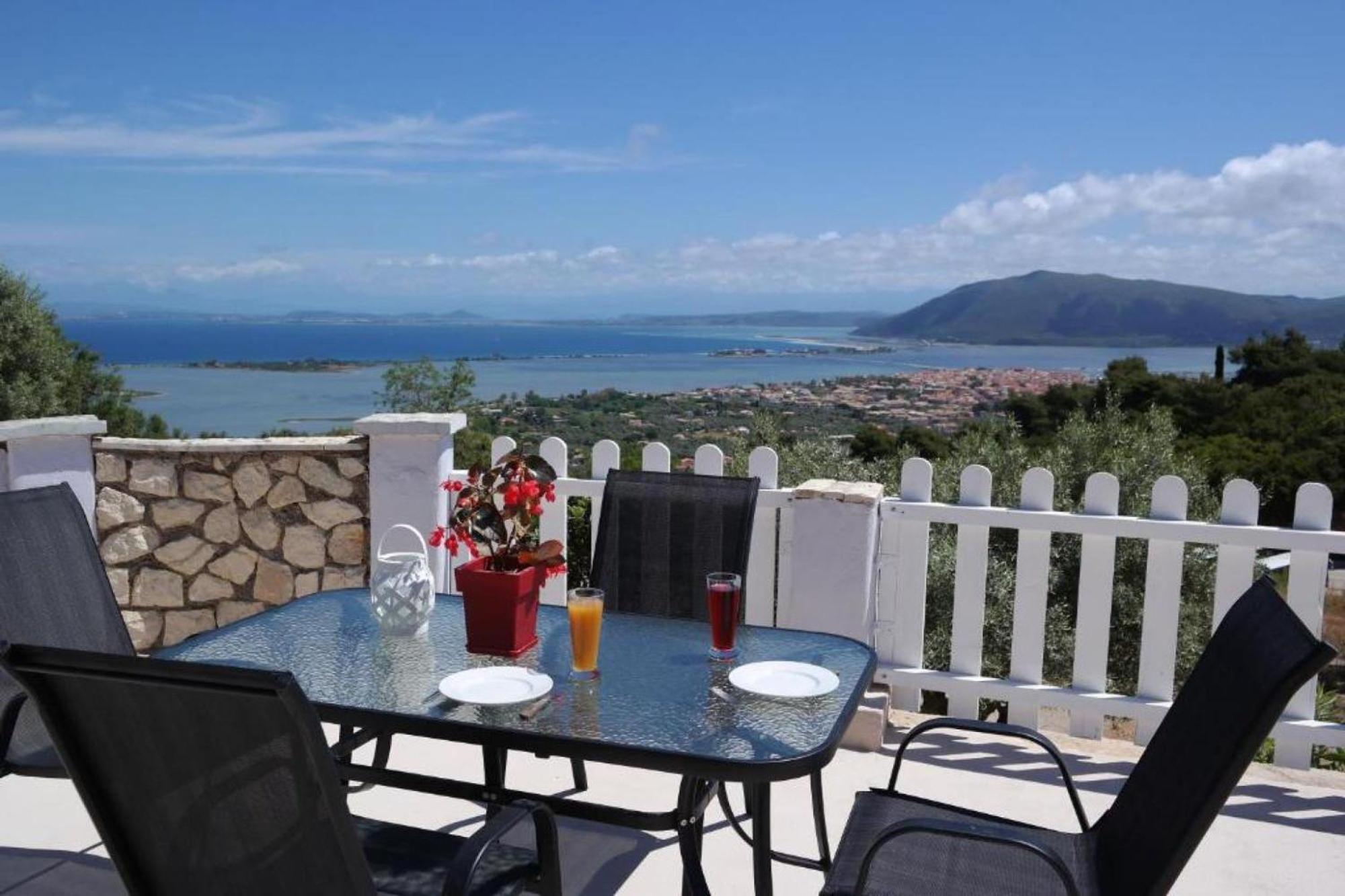 Eris Villa - Amazing View In Lefkada Frínion Dış mekan fotoğraf