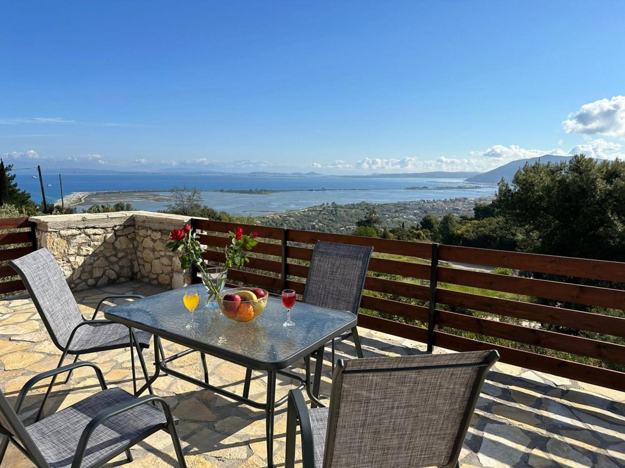Eris Villa - Amazing View In Lefkada Frínion Dış mekan fotoğraf